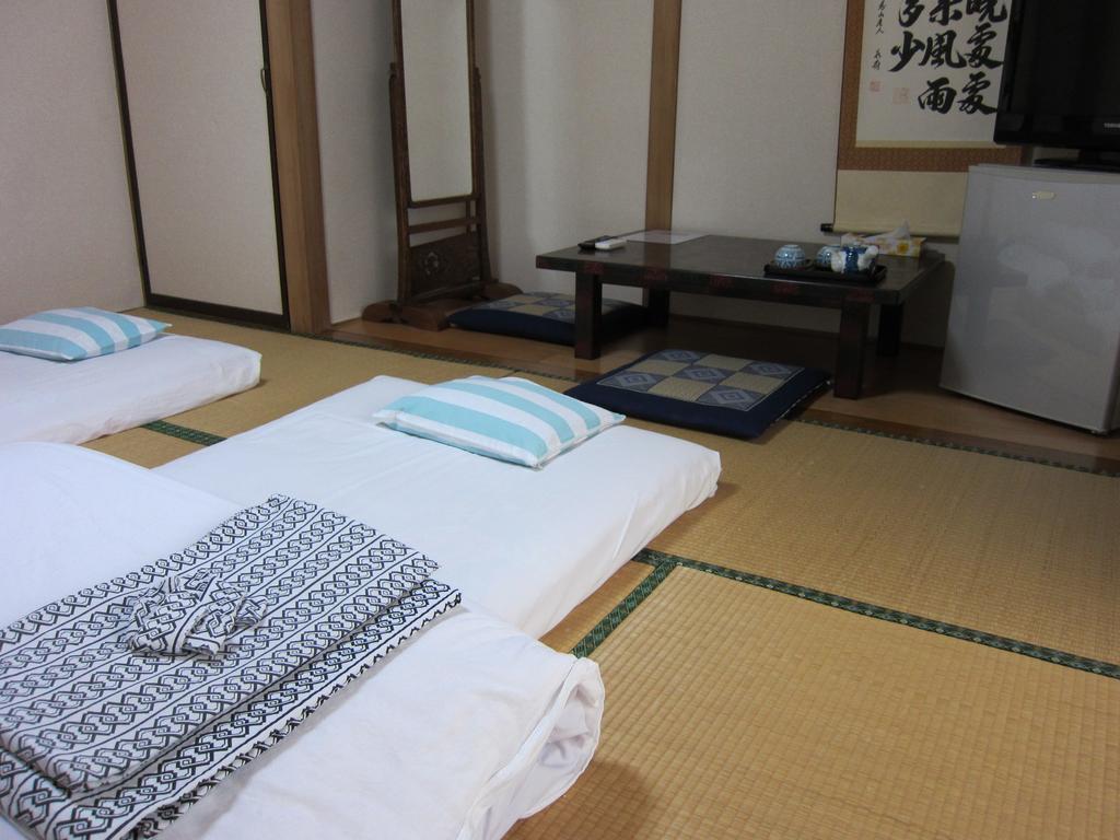 Ryokan Matsukaze Macumoto Szoba fotó